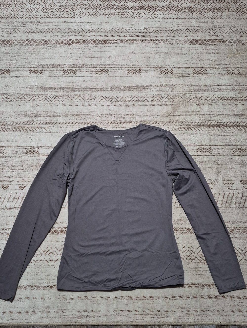 Frank & Oak Women's Long-Sleeve V-Neck Top - Charcoal Gray